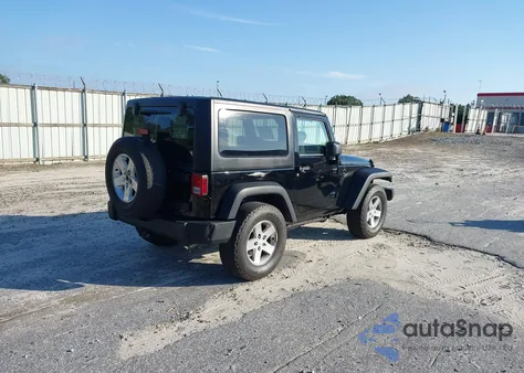 2013 Jeep Wrangler Sport z USA, uszkodzony, nr VIN 1C4AJWAG6DL676506